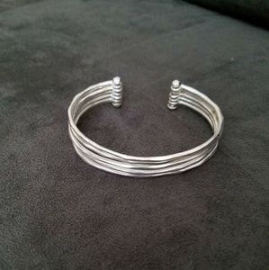 S&D Quinn Cuff